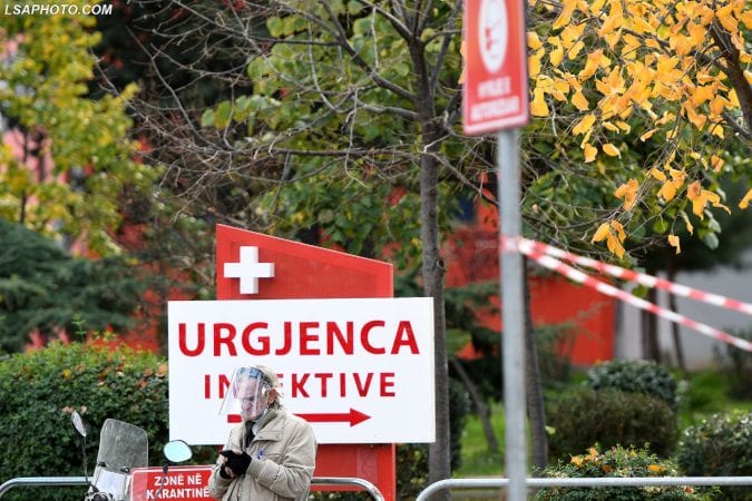 110 qytetarë të infektuar dhe 2 humbje jete nga Covid-19 në vend, Durrësi me 25 raste aktive