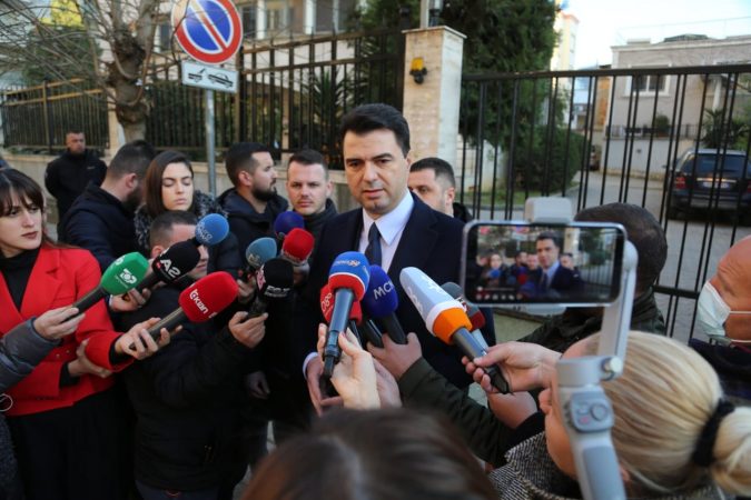 “Dosja e 21 Janarit është proceduar në mënyrë të plotë”, Basha: Berisha dhe Rama janë bashkuar për të dobësuar PD-në