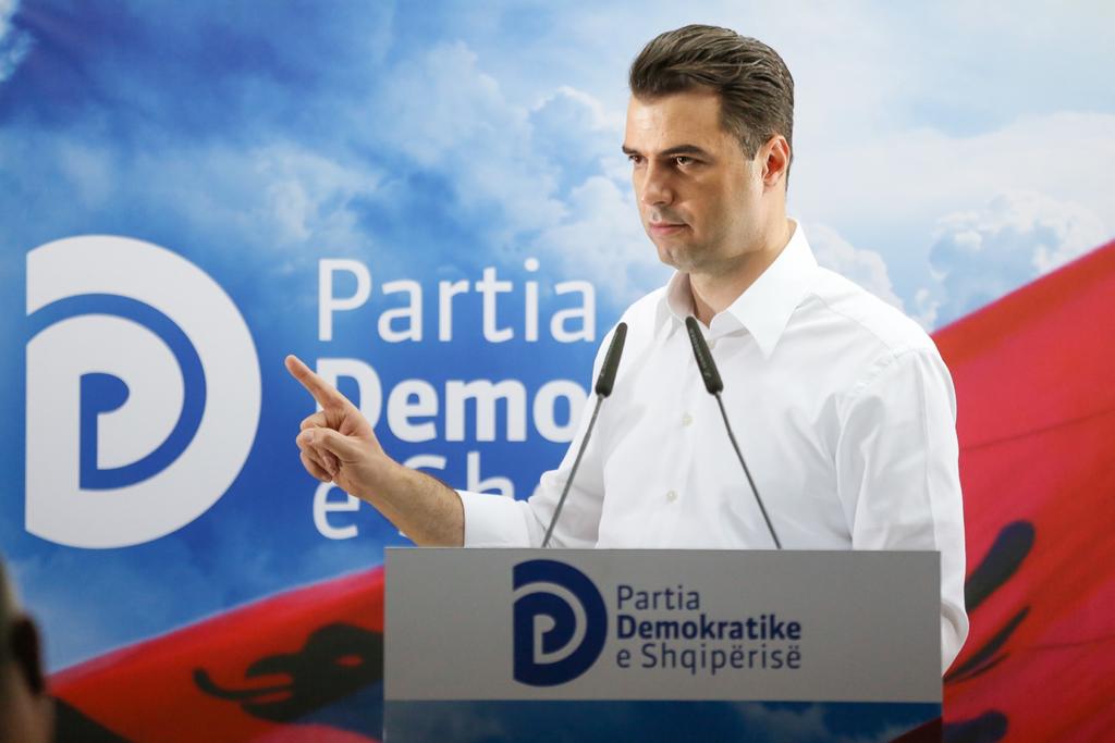 Basha: Rama po e mban Shqipërinë në vendnumëro