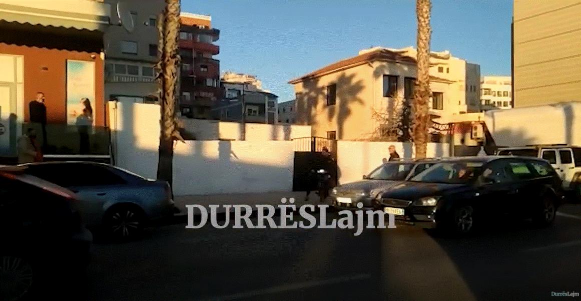Plagosja me thikë në Durrës, policia jep detajet, arrestohet autori (EMRAT)