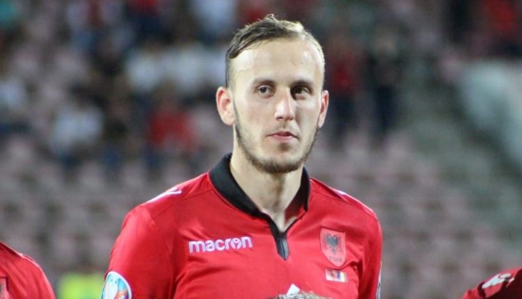 “Bëra grevë urie para Ambasadës se nuk më linin të ikja te Paderborn”, rrëfimi i rrallë i Ardian Ismajlit: Dua Botërorin ose Europianin me Shqipërinë