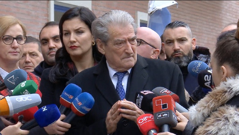 Sali Berisha dhe 8 deputetë përjashtohen përgjithmonë nga PD