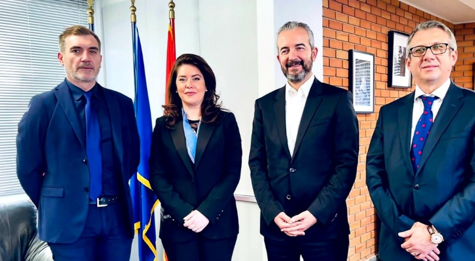 Celibashi në Greqi, diskutime për votën e emigrantëve