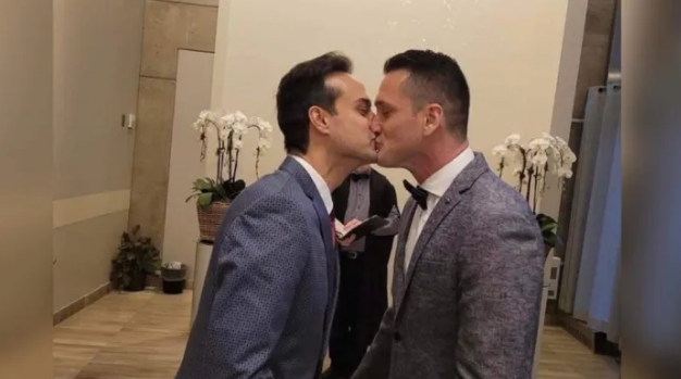 Vëllai i deputetes martohet me një burrë në Kanada! Reagime të shumta në Kosovë