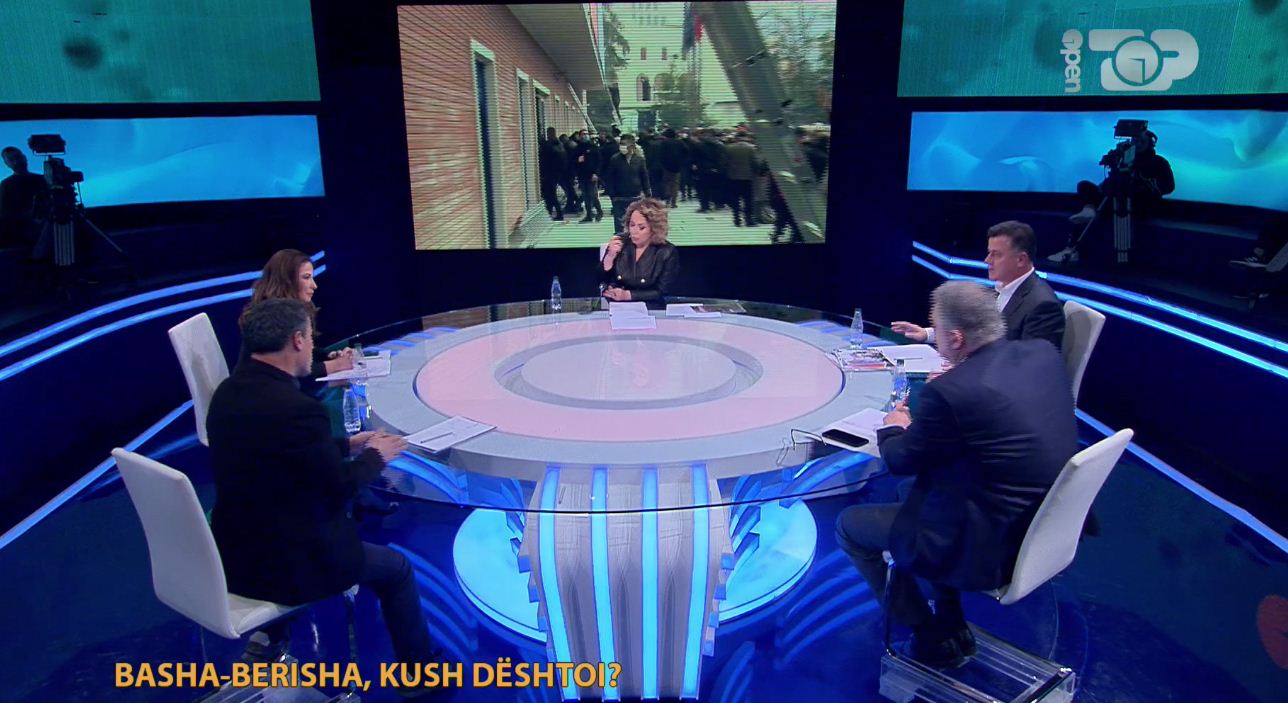 Plas keq sherri mes dy përfaqësuesve të PD-së, ndërhyn Vasili: “Nuk e kam bërë kurrë, por do t’ju fik mikrofonat”