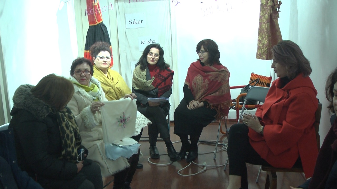 “Trashëgimia e Durrësit, këmbëngulje dhe motivim”, WeWomen zhvillon takim me gratë profesioniste të Durrësit (VIDEO)