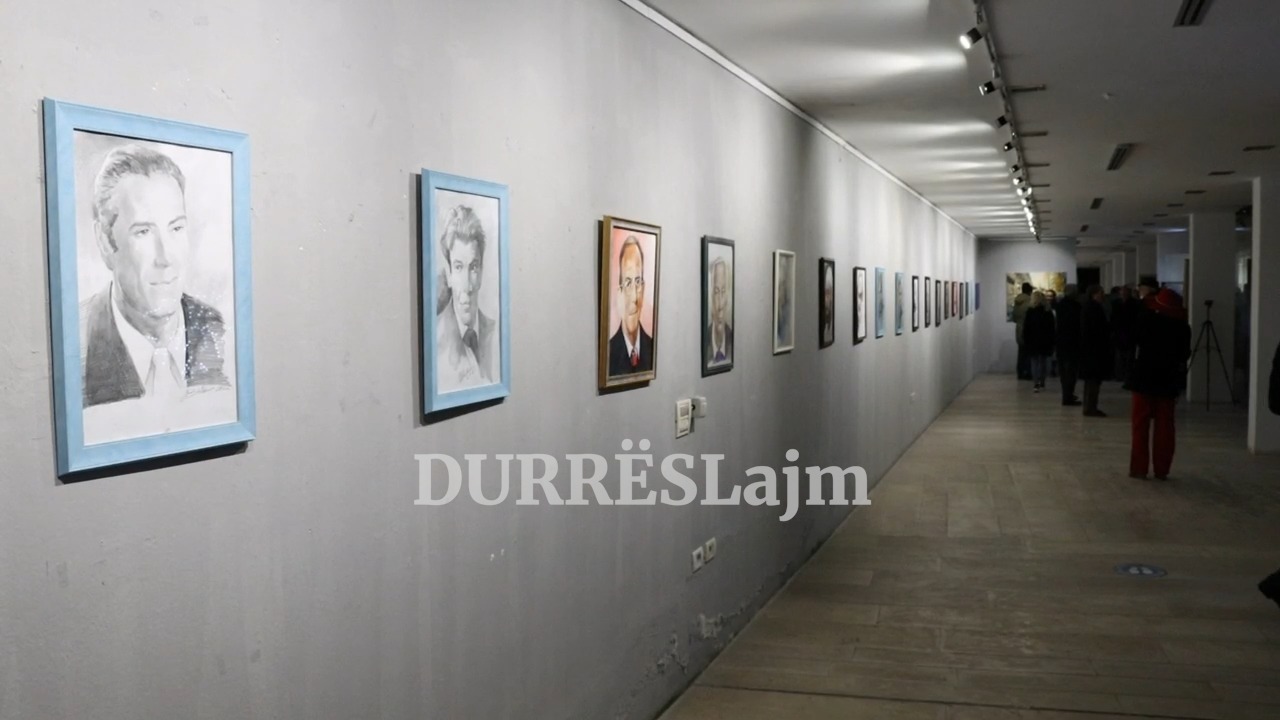 40 portretet e personazheve të njohur durrsakë, piktori Ilir Berhami çel ekspozitën e veçantë në Durrës (VIDEO)