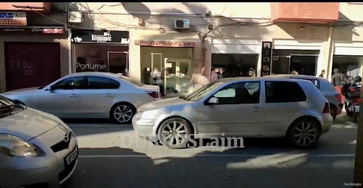 Tentoi të grabiste argjendarinë në Durrës, arrestohet autori (VIDEO)
