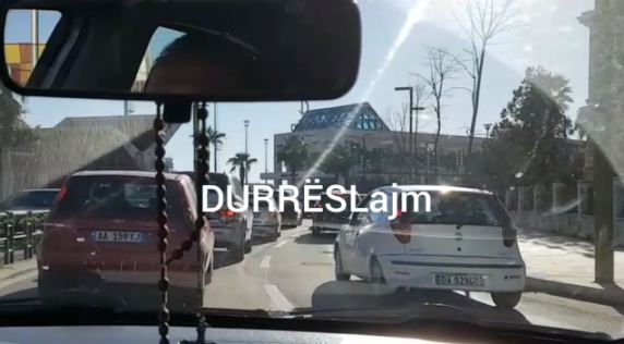 Trafik i rënduar në Durrës (VIDEO)