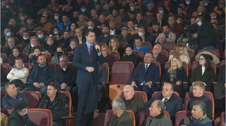 “Në djall shkoftë e shkuara, të ecim përpara”/ Basha: Mos u dorëzoni përpara trekëndëshit të tranzicionit