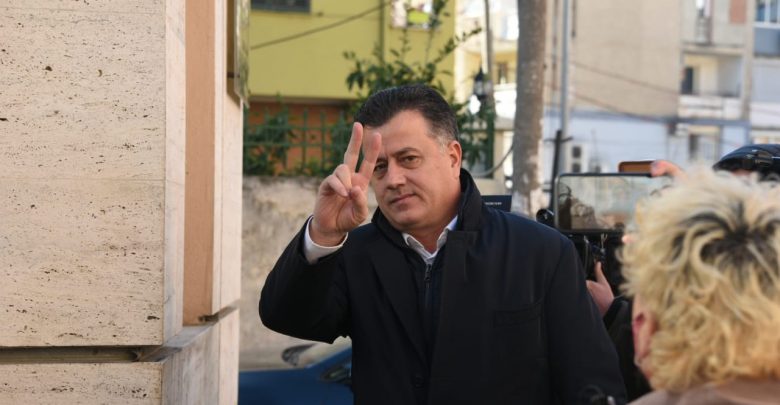 Protesta e 8 janarit/ Berisha ende duke u marrë në pyetje nga Prokurorët, mbërrin për të dëshmuar edhe Flamur Noka