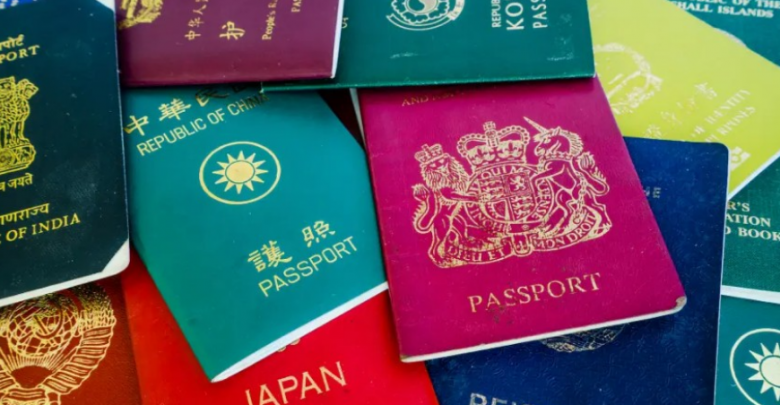 Japonia dhe Singapori kanë pasaportat më të fuqishme në botë, ja ku renditet Shqipëria për vitin 2022