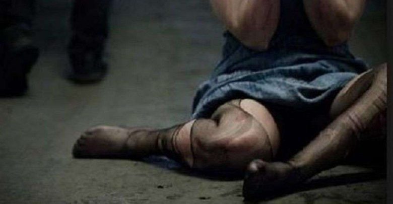 Tentoi të përdhunonte një grua, arrestohet 39-vjeçari