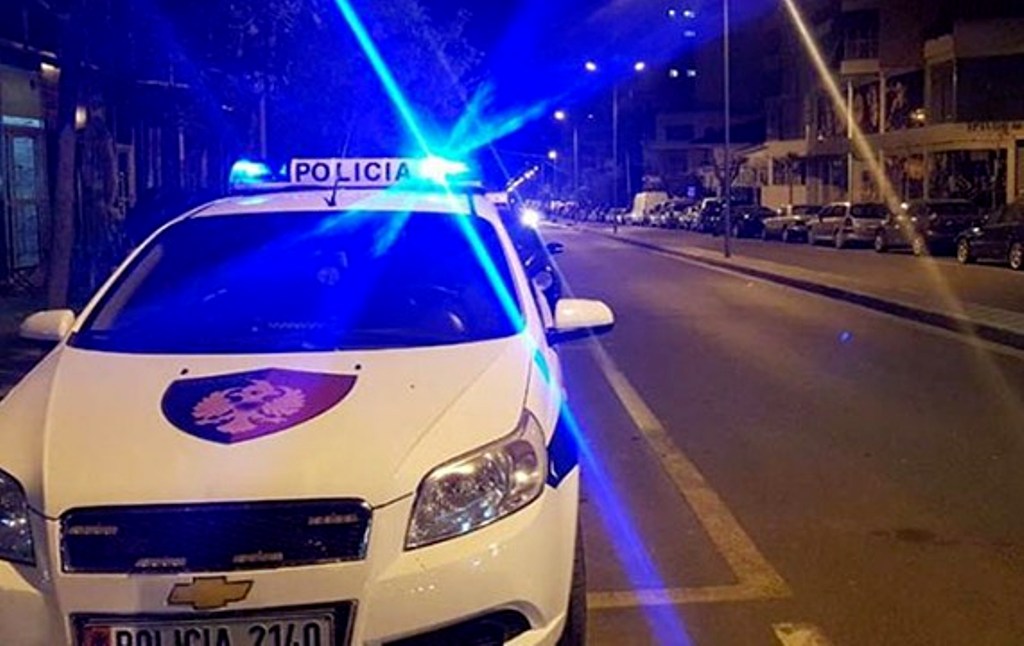 U qëllua me 3 plumba nga makina në lëvizje, policia jep detaje për plagosjen e 36-vjeçarit
