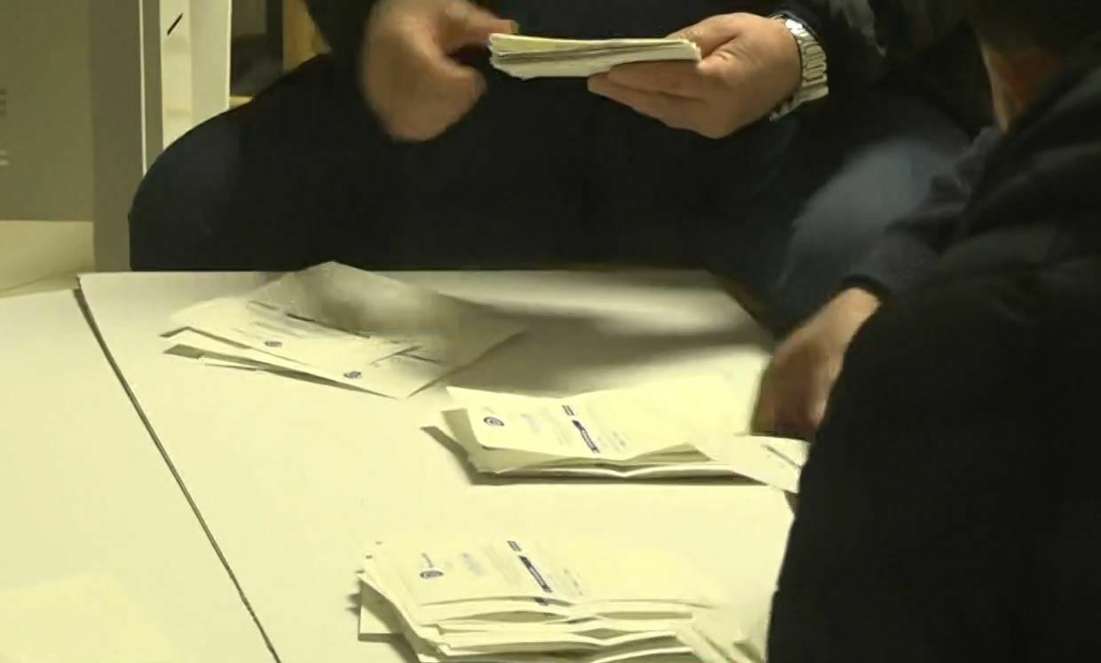 Kush janë kandidatët e zgjedhur përmes Primareve. Në Shkodër, votimi mbyllet 2 orë me vonesë