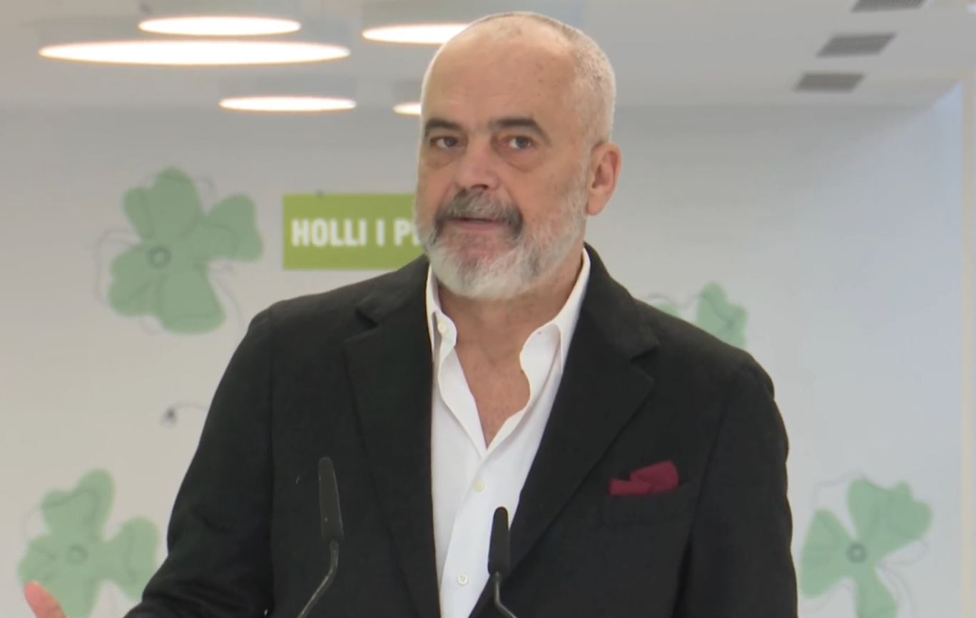 “Këto nuk i kemi parë as jashtë shtetit!”/ Rama në pediatrinë e re: QSUT do kthehet në kompleksin më modern në rajon