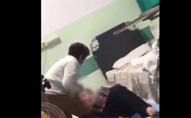 E rëndë në spital/ Shqiptarja rreh burrin e saj të sëmurë (FOTO)