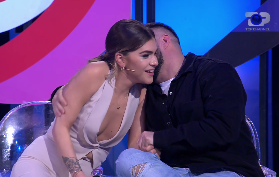 Sarah Berisha dhe DJ PM nisin pushimet së bashku (FOTO)