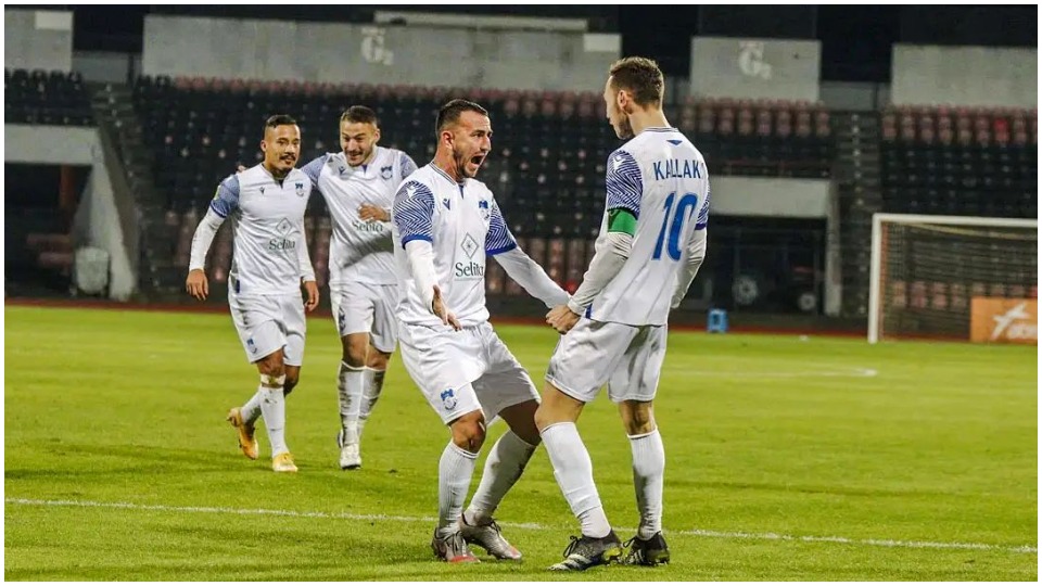 Viti 2021 i Superiores/ Teuta dominuese dhe Vllaznia surprizë, Tirana pretendente për titull