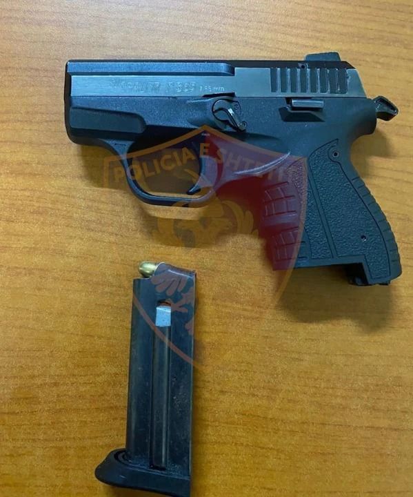 “Shqiponjat”  kapin 24-vjeçarin me pistoletë