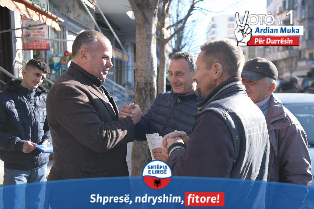 &#8220;Një kryebashkiak vetëm për interesin e Durrësit&#8221;, Muka takohet me banorët e lagjes 18: Votojmë ndryshimin më 6 mars