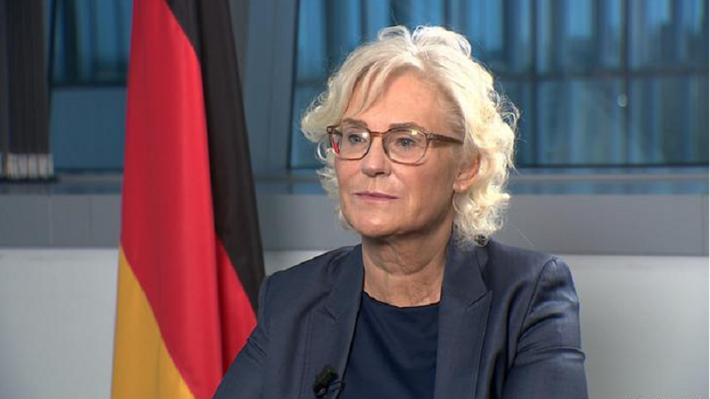 Ministrja gjermane e Mbrojtjes Lambrecht kërkon prova për tërheqjen ruse