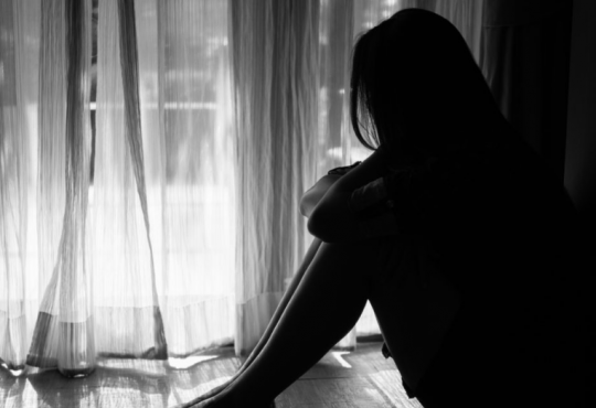 Hetime për historinë e 3 vajzave të një klase, tentuan të presin damarët