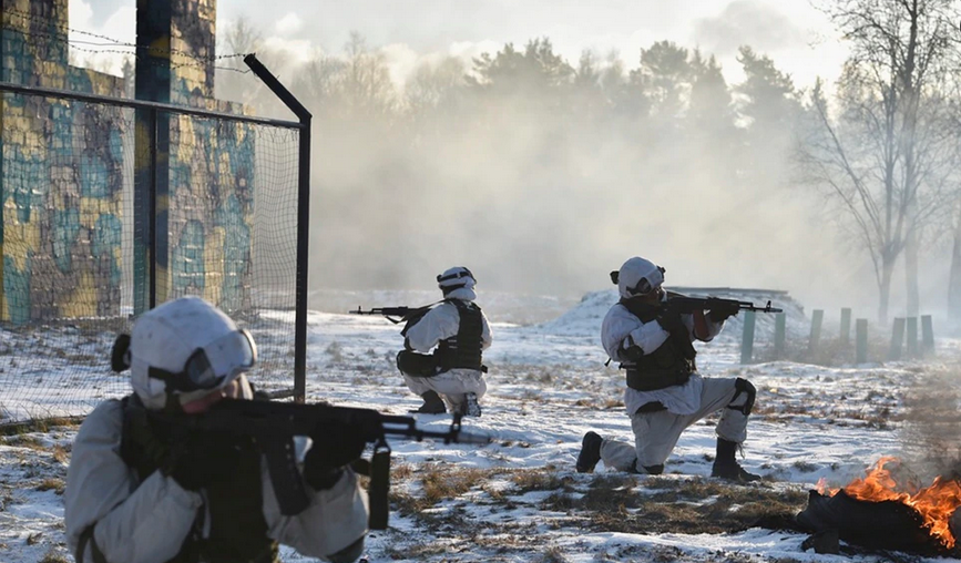 Stërvitjet e reja ruse do të mbikëqyren nga Putini
