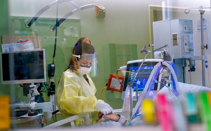 Mbi 19 mijë raste të reja me COVID-19 në Greqi dhe 93 viktima në 24 orë