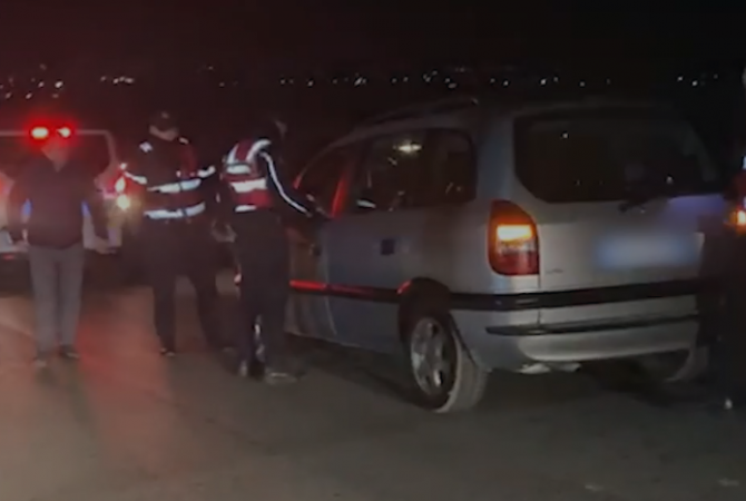 Sekuestrohen 3 mina me telekomandë, arrestohet 64-vjeçari (VIDEO)