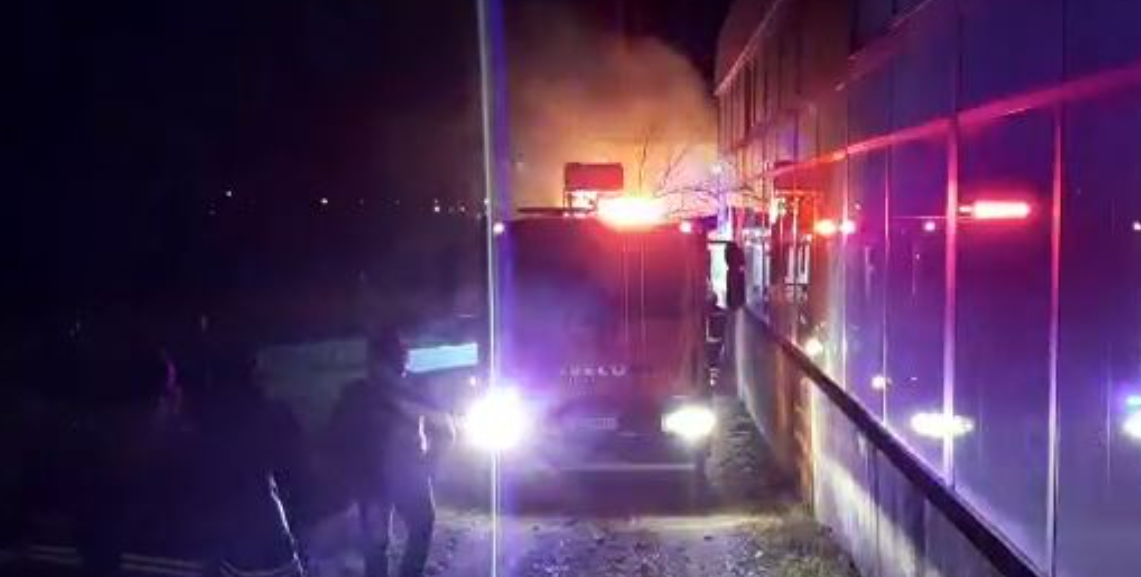 Zjarri në mobileri, policia e Durrësit del me njoftim zyrtar, çfarë dyshohet?