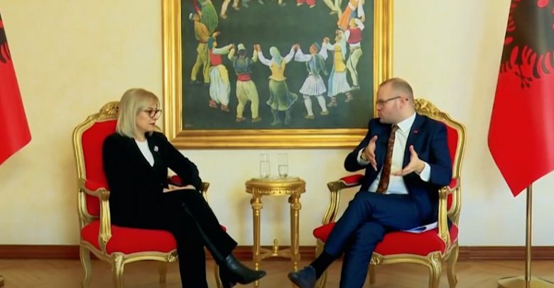 A është gati për të ushtruar detyrën e Presidentit të Republikës? Ja përgjigja e Lindita Nikollës