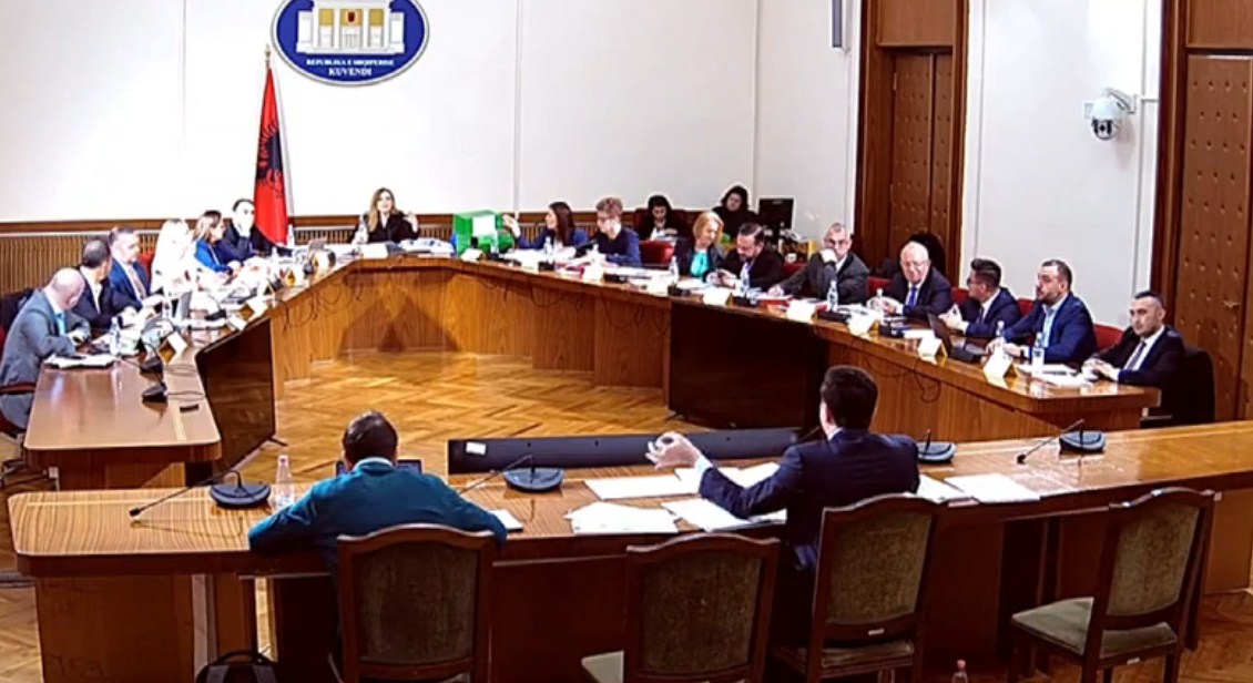 Veliaj: Me Mërtirin dhe Zoton nuk kam njohje personale, i kam parë në fotografi me sekretarin e PD, Gert Bogdanin