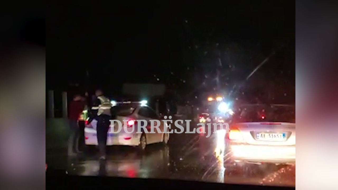 Aksident në autostradën Durrës-Tiranë, rëndohet trafiku në afërsi të Sukthit (VIDEO)