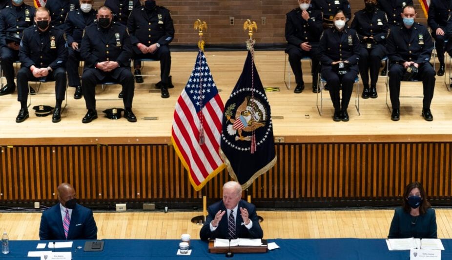 Presidenti Biden njofton përpjekje të reja kundër dhunës me armë