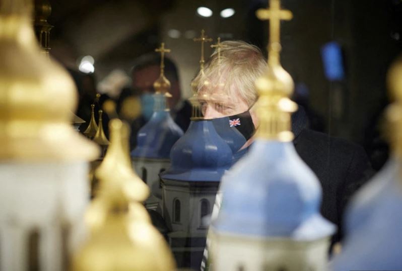 “Mos prisni evakuimin”- Ministri britanik i Mbrojtjes thirrje qytetarëve: Largohuni menjëherë nga Ukraina