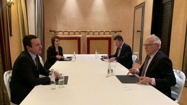 Borrell: Mezi presim që së shpejti të kemi përparim konkret rreth dialogut Kosovë-Serbi