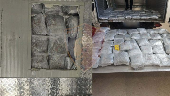Do kalonte 80 kg drogë në Greqi me kamionçinë, pranga 45-vjeçarit
