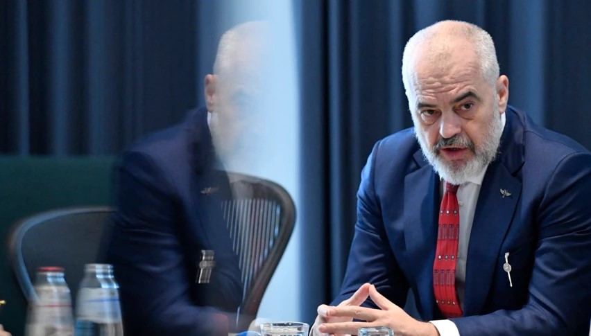 Kërkesa që të largohen sa më parë, REL: Nuk dihet sa është numri i shtetasve shqiptarë në Ukrainë