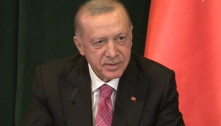 Sanksionet ndaj Rusisë, Turqia bllokon anijet luftarake ruse në Detin e Zi