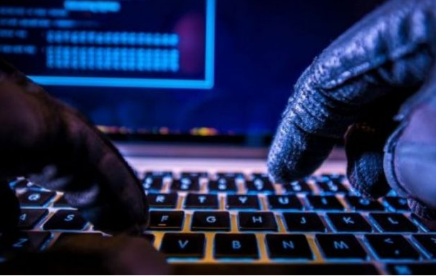 “Bomba” kibernetike, arma ruse që frikëson më shumë Perëndimin