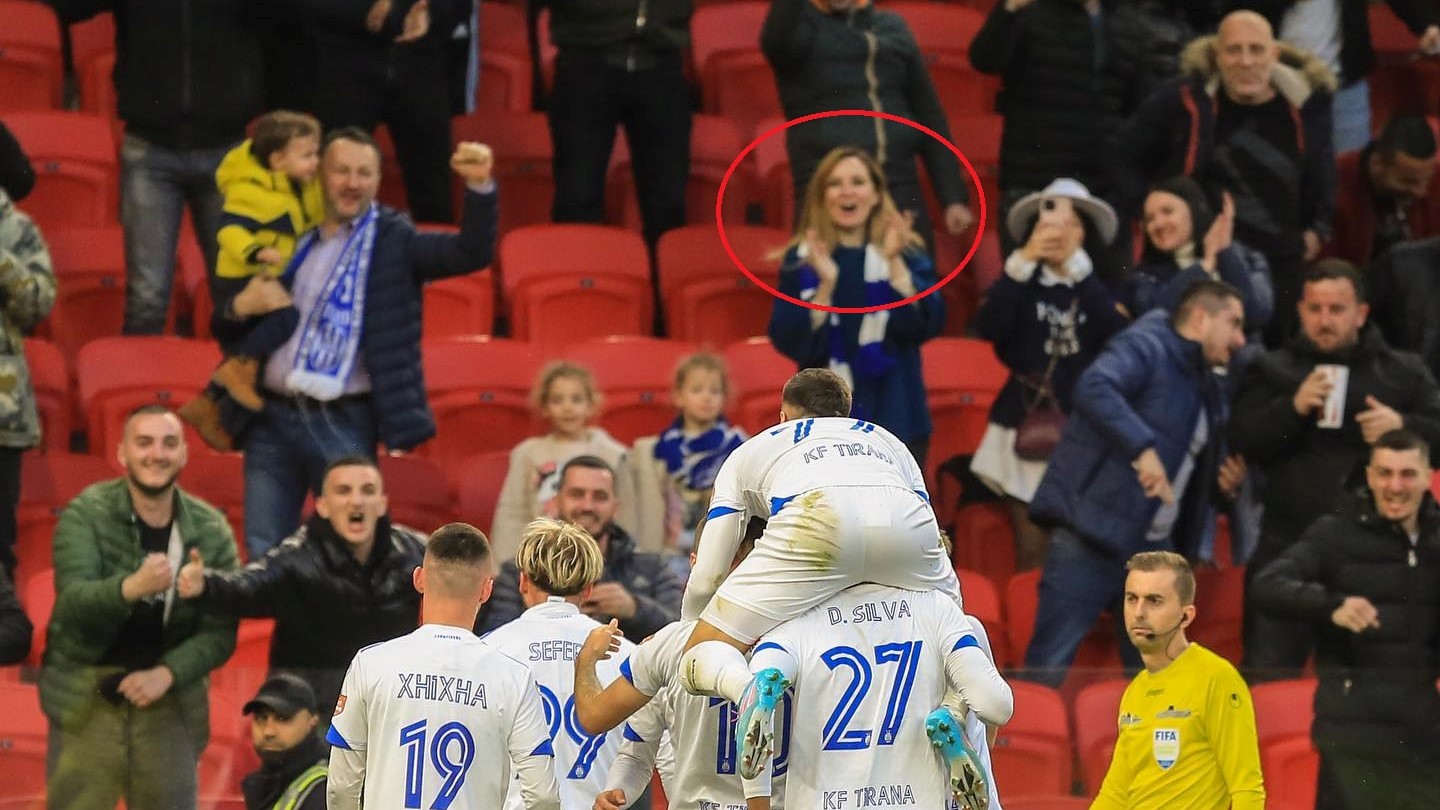 Golat e Tiranës ndaj Laçit lumturojnë Jorida Tabakun, shihni si feston deputetja e PD në stadium