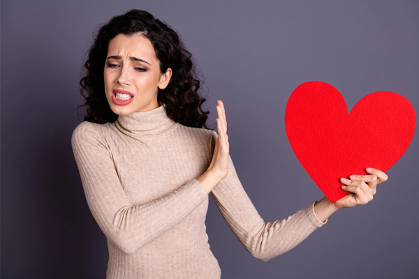 Katër shenjat e Horoskopit që e urrejnë Shën Valentinin!