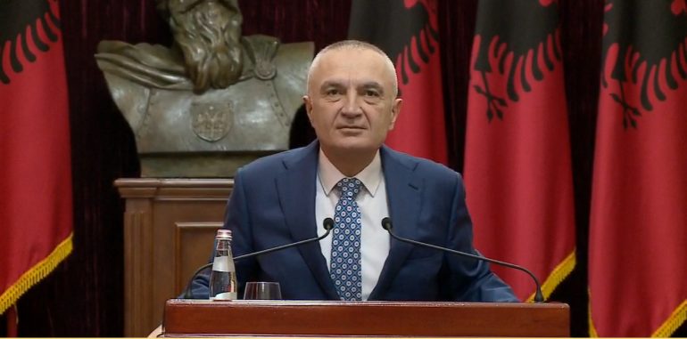 Meta kujton Dëshmorin e Atdheut Feti Vogli: Ra në krye të detyrës në vijën e parë kundër terrorizmit