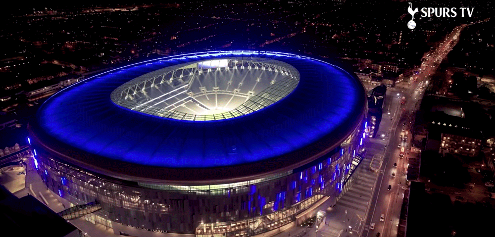 Investuan 1 bilionë paund për rikonstruktimin, çatinë e stadiumit të Totenhemit e lëkund era