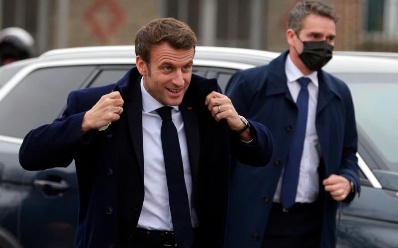 Tensionet Rusi-Ukrainë/ VOA: Macron shkon në Moskë me pretendimin se diplomacia e tij i jep fund krizës