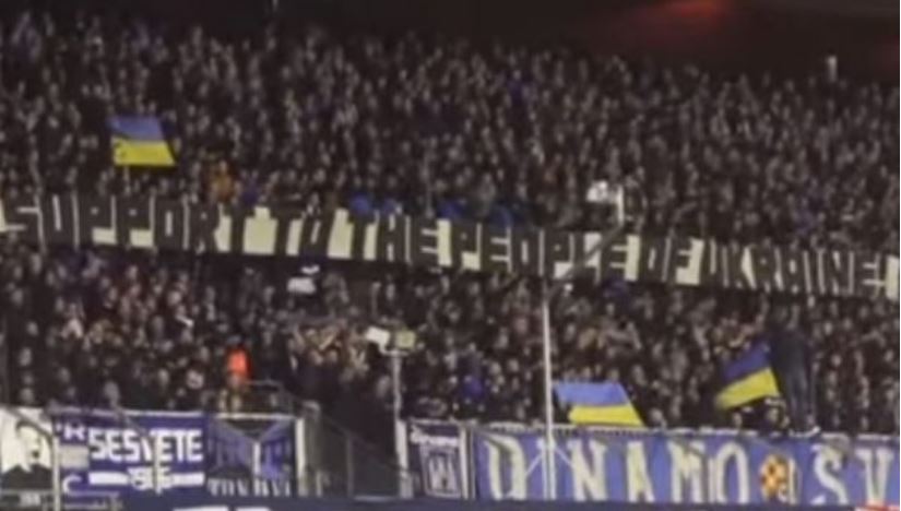 Tifozët kroat mbështesin Ukrainën, japin mesazhin e fuqishëm: Luftoni siç bëmë dhe ne