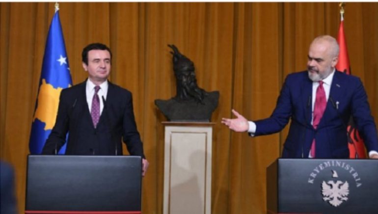 Marrëveshja për kalimet kufitare/ Media serbe: Prishtina dhe Tirana hapa të rrezikshëm drejt Shqipërisë së Madhe