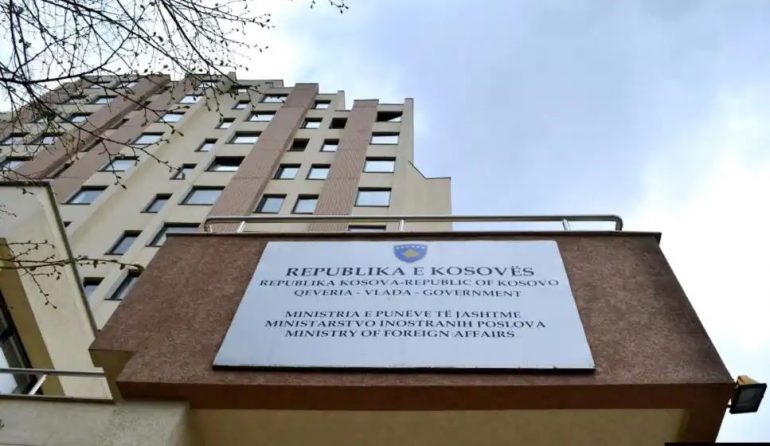 Mercenarë shqiptarë e kosovarë në Ukrainë?! Pas Shqipërisë, edhe Kosova hedh poshtë pretendimet ruse