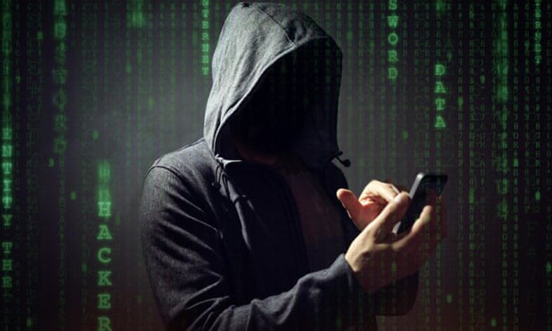 Shqetësuese! &#8220;Çkemi mami, jam unë&#8221;, ky është &#8220;trendi&#8221; më i ri i vjedhjes së parave përmes Whatsapp